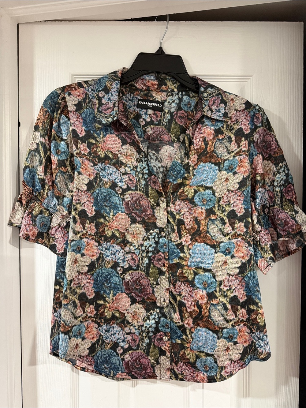Karl Lagerfeld Short-Sleeve blouse M